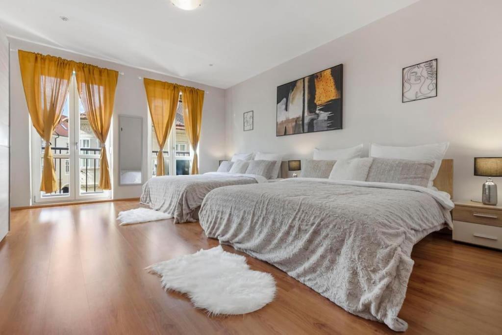 Exclusive Apartment In Centre Pressburg Exterior foto