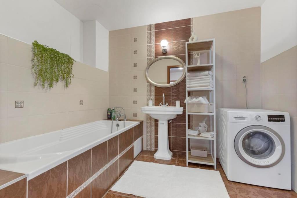 Exclusive Apartment In Centre Pressburg Exterior foto